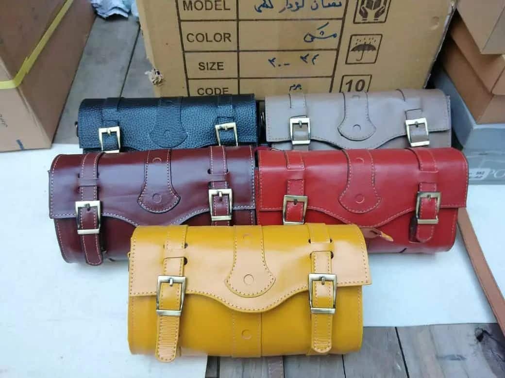 کیف دوشی زنانه سهندچرم کدC1-111 — تصویر ۳