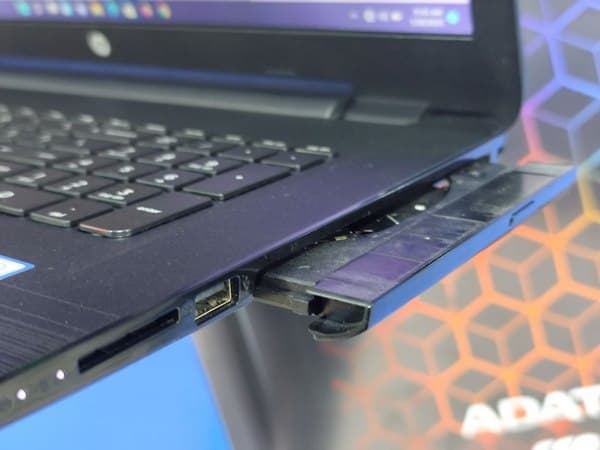 لپ تاپ 15.6 اینچی اچ پی مدل HP Notebook I5-7200u 8GB 256SSD — تصویر ۴