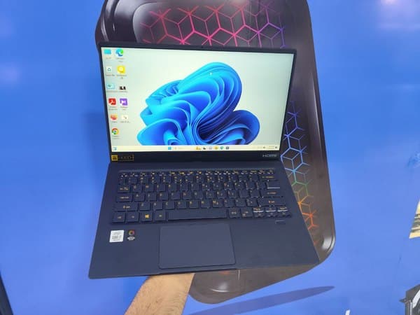 لپ تاپ 14 اینچی ایسر مدل Swift SF514 I7-1065 g7 8GB 512SSD Touch — تصویر ۲