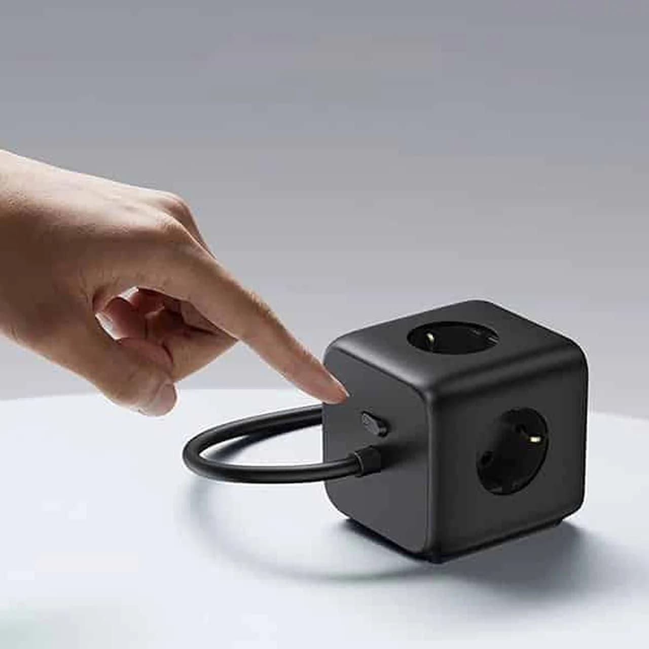 چندراهی برق و شارژر رومیزی UGREEN 65W مدل DigiNest Cube CD268-60113 – مشکی (گارانتی 18 ماهه آسان پیشرو) — تصویر ۶