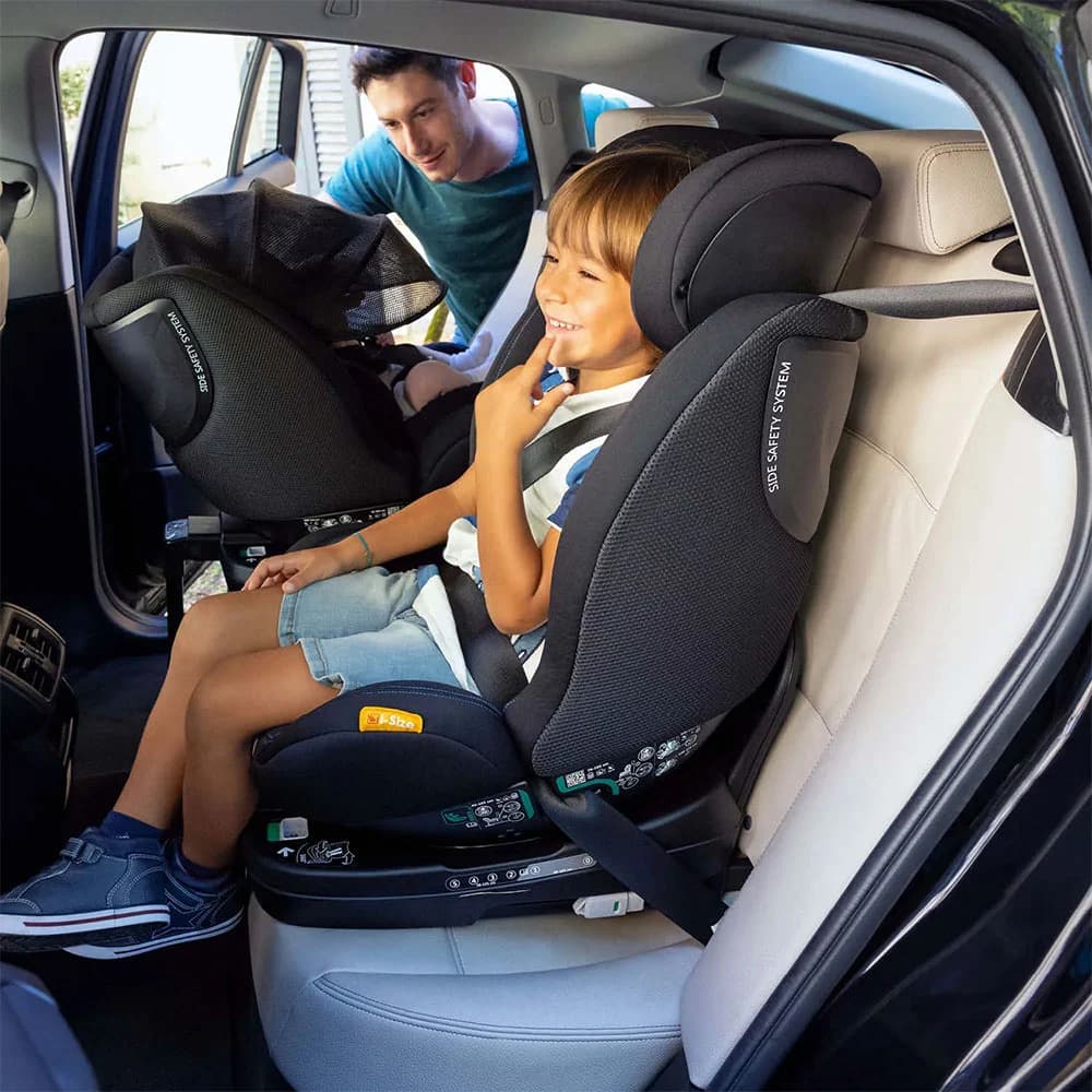 صندلی ماشین 360 درجه چیکو Chicco مدل Seat3Fit — تصویر ۴