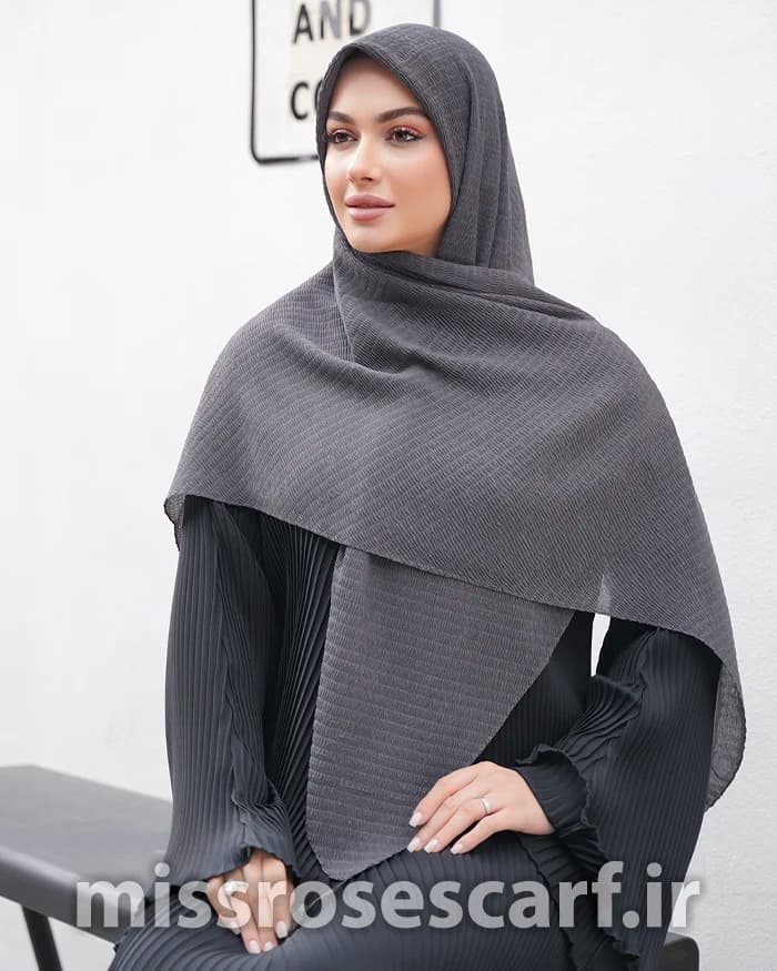 روسری طوسی پلیسه S61