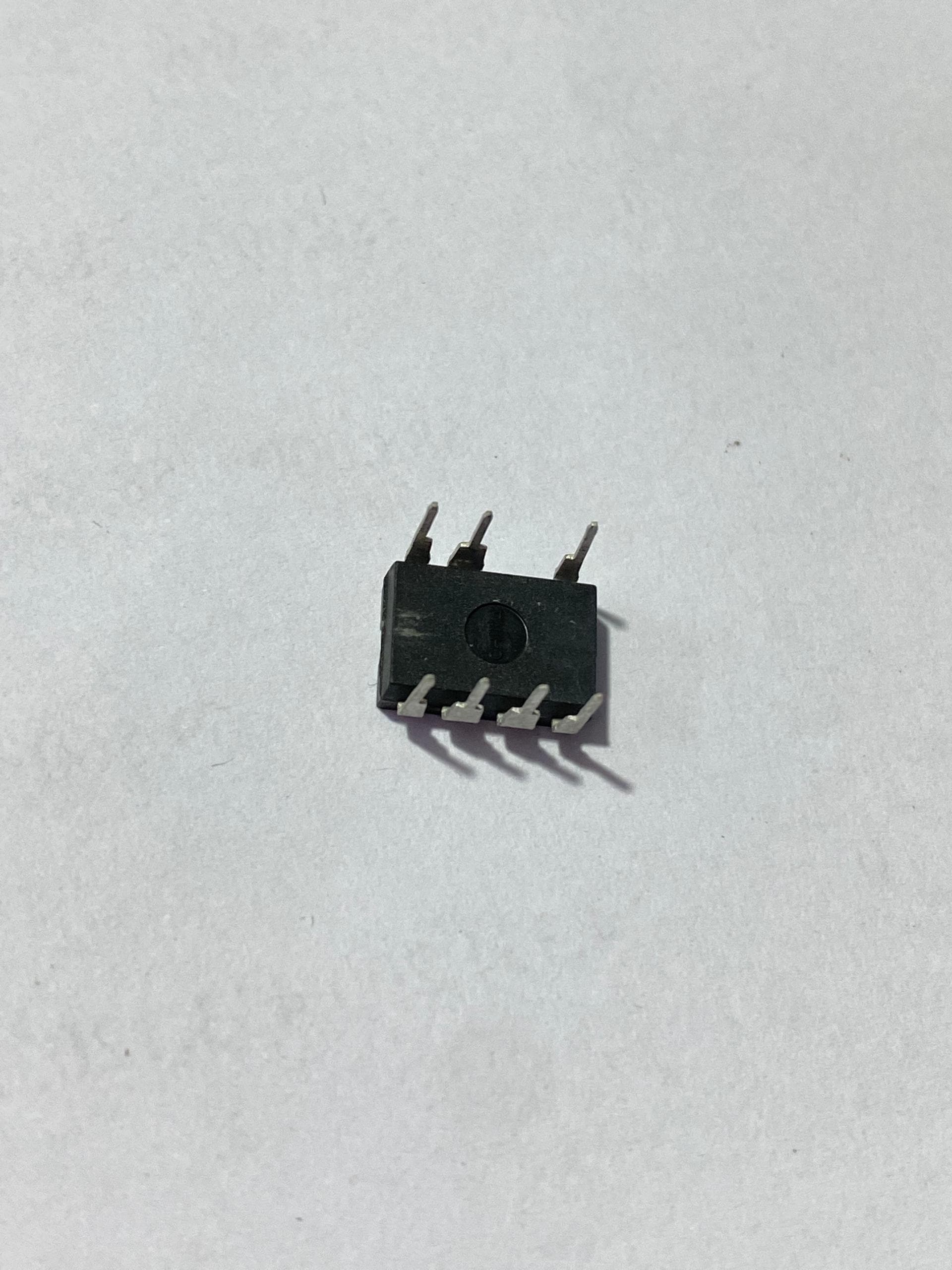 تراشه سوئیچینگ TNY280PN پکیج DIP-7 — تصویر ۲