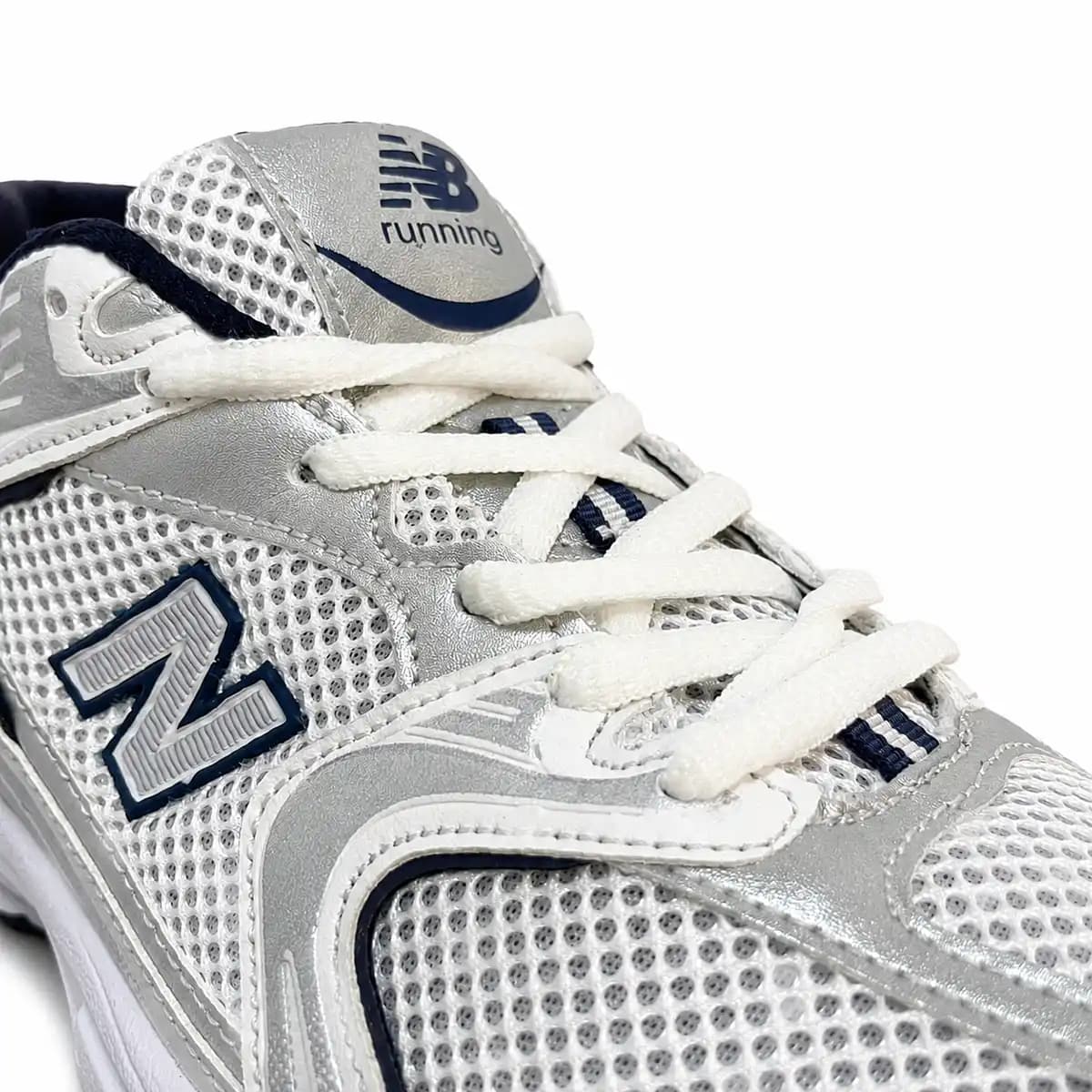 کتانی مدل new balance 530-سفید سرمه ای کد 1504 — تصویر ۵