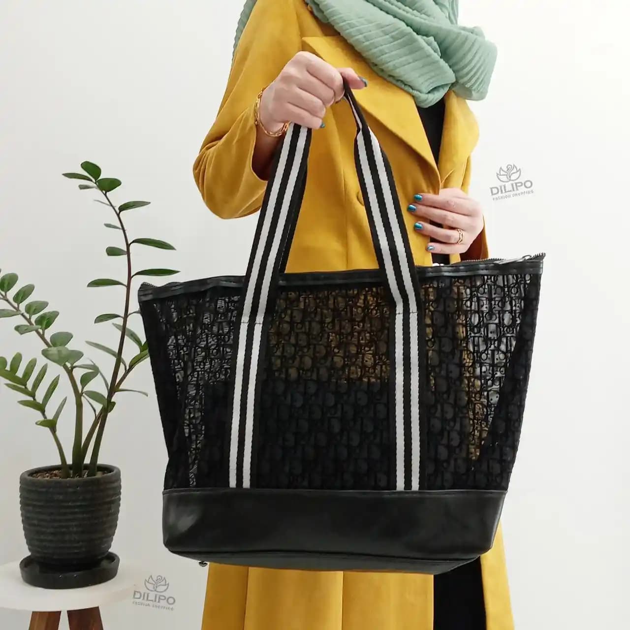 کیف دستی زنانه سایز بزرگ یافا طرح دیور 2373 — تصویر ۲