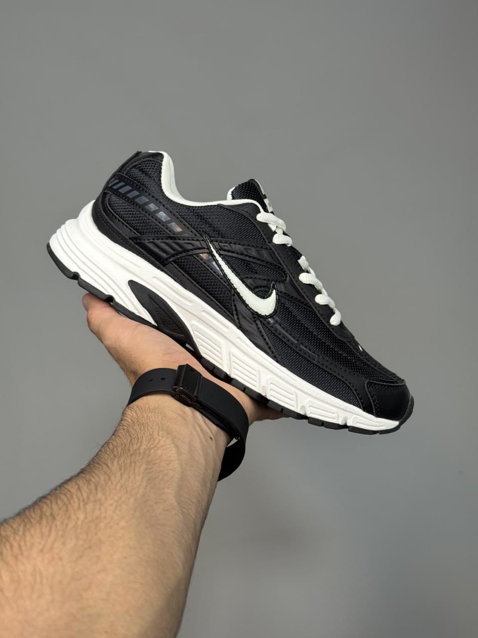 کتونی نایک اینیشیتور مشکی سفید Nike Initiator Black & White — تصویر ۲