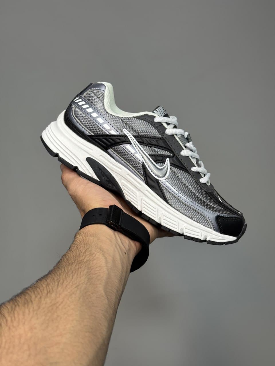 نایک اینیشیتور نقرهای خاکستری مشکی سفید Nike Initiator Anthracite Metallic Cool Grey — تصویر ۲