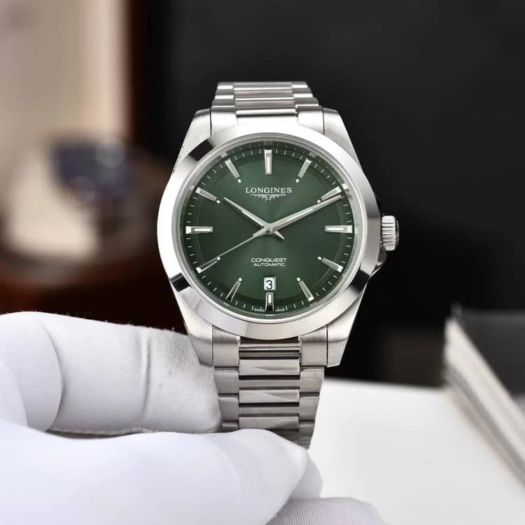 ساعت مچی لونژین کانکوئست | Longines Conquest | نقره‌ای صفحه سبز مستر کوالیتی