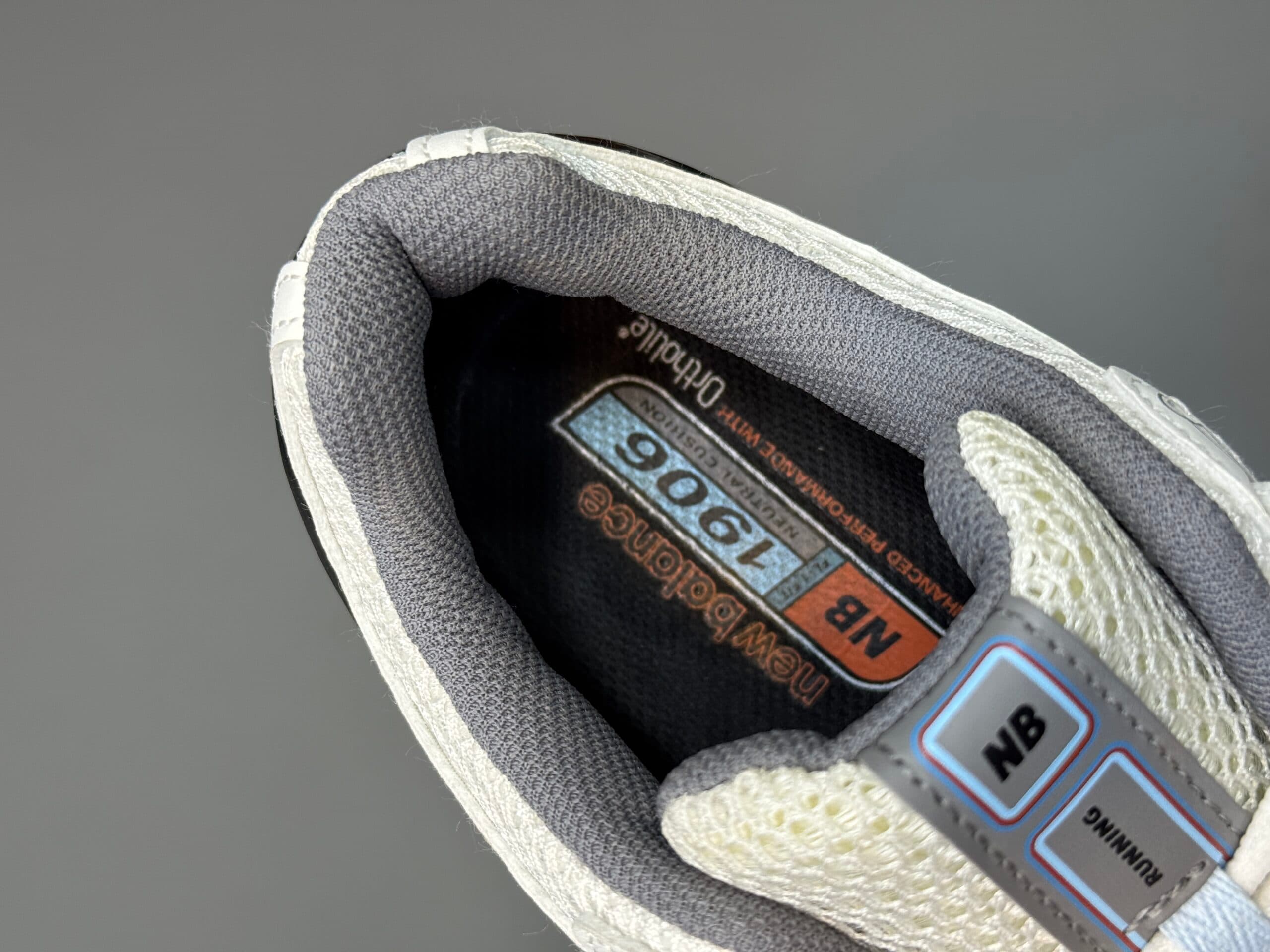 کتونی نیوبالانس 1906R سفید آبی مشکی New Balance 1906R — تصویر ۵