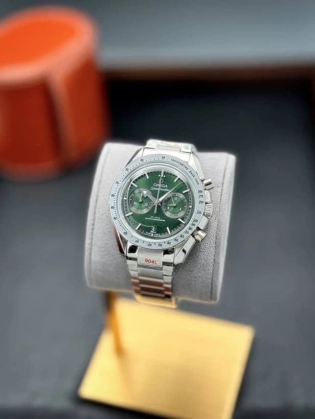 ساعت مچی امگا اسپیدمستر | Omega Speedmaster | نقره‌ای صفحه سبز مسترکوالیتی