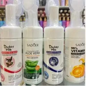 فیس واش براش‌دار شیر الاغ برندDonkey Milk – پاک‌کننده، روشن‌کننده و ضد جوش