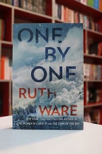One by One اثر Ruth Ware