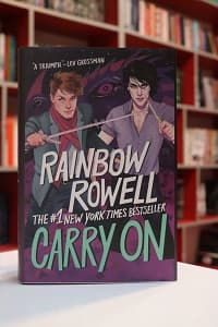 Carry On اثر Rainbow Rowell