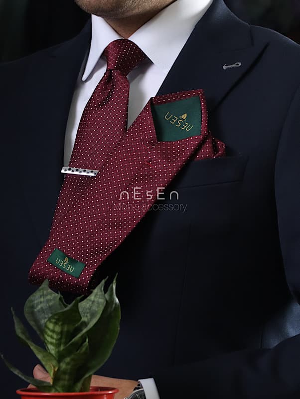 کراوات و پوشت NESEN – طرح خالدار قرمز T201 — تصویر ۲