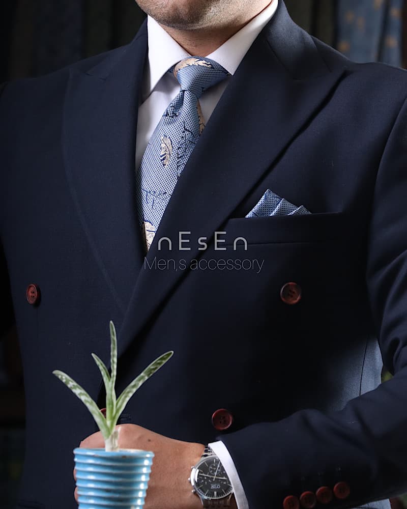 ست کراوات و دستمال جیب مردانه NESEN | طرح برگ آبی T174 — تصویر ۲