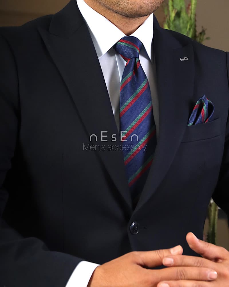 کراوات و دستمال جیب مردانه NESEN | طرح کجراه سرمه‌ای T159