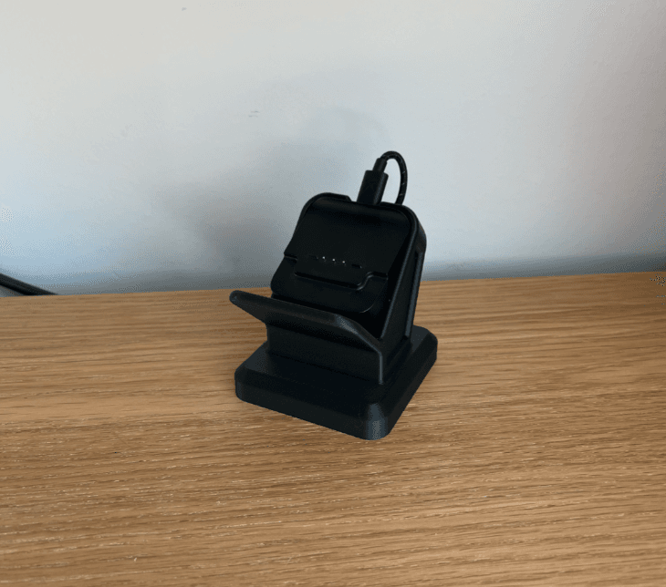 پایه نگهدارنده دسته بازی Xbox طرح مینیمال کد02 — تصویر ۲