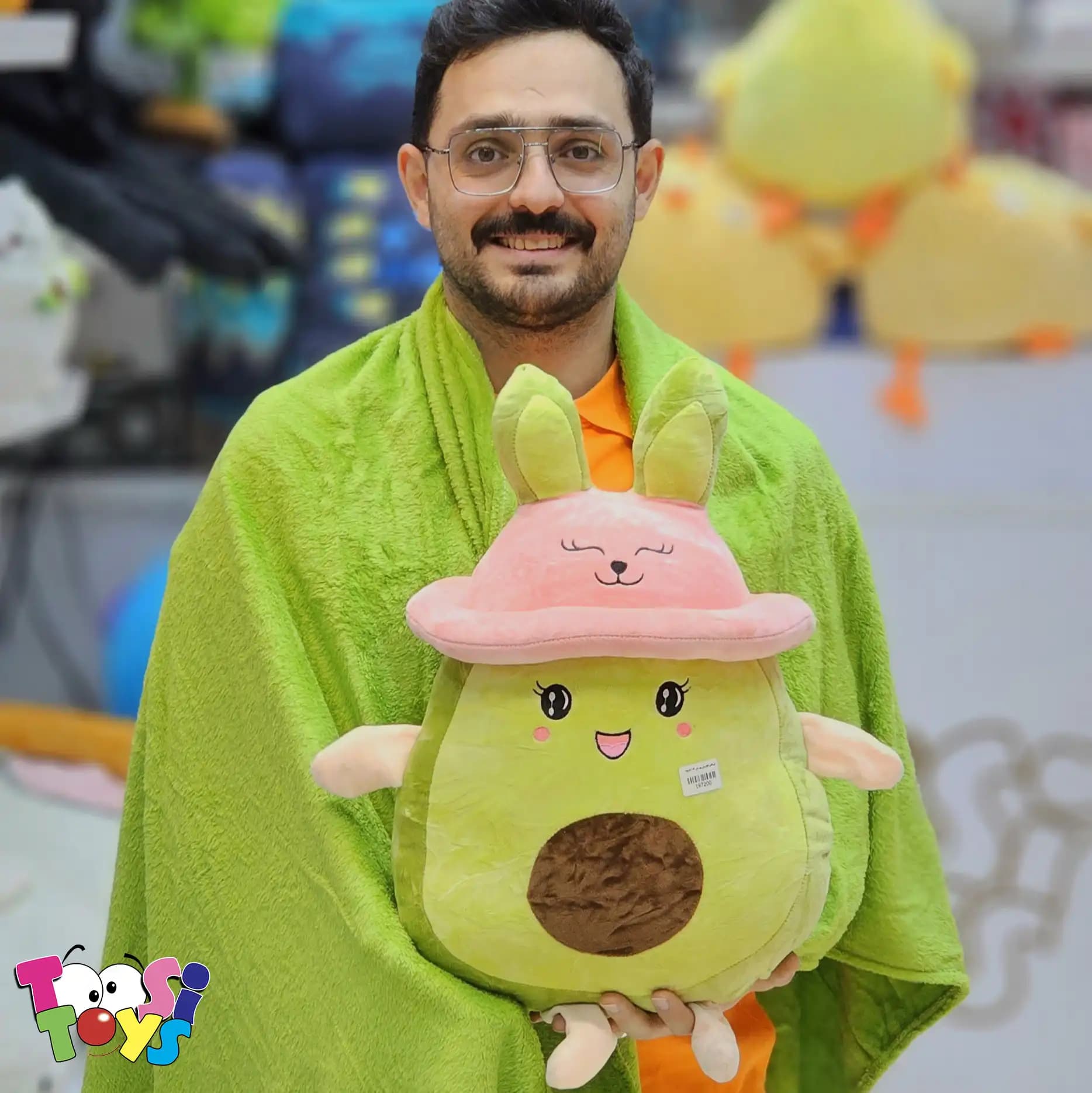 عروسک پتو بالشتی آووکادو کلاه خرگوشی — تصویر ۲