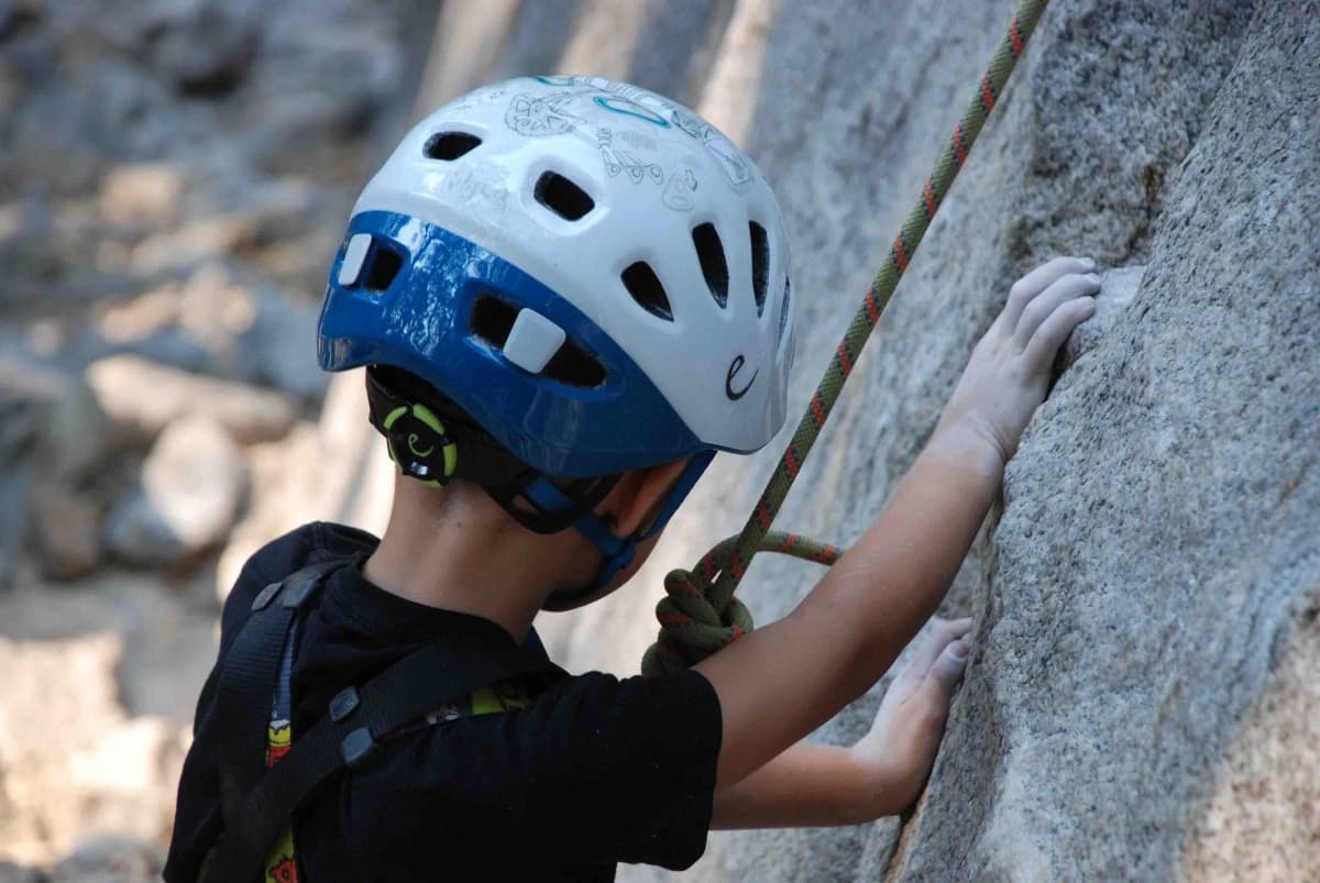 کلاه ایمنی ادلراید (سبزآبرنگی) EDELRID مدل SHIELD II — تصویر ۸