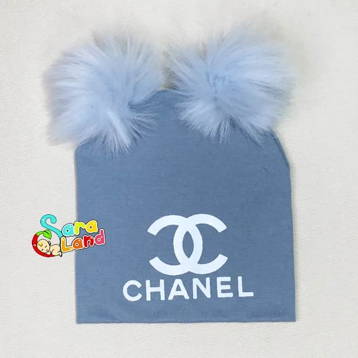 کلاه نوزاد پوم پوم رنگی طرح Chanel — تصویر ۲