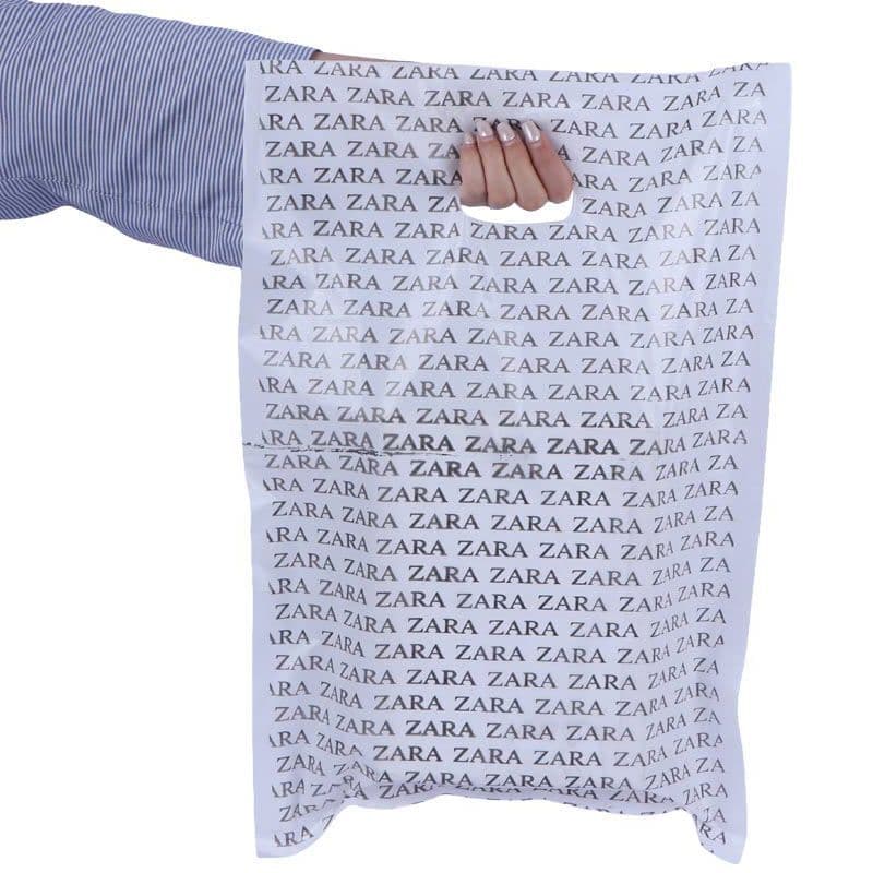 نایلون دسته دار طرح Zara سایز 50*35 سانتی متر بسته 1 کیلویی — تصویر ۳