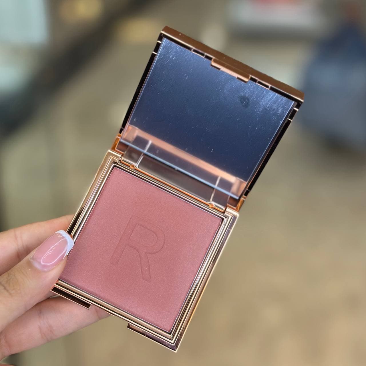 رژگونه پودری رولوشن Revolution مدل Blusher Reloaded کد 503