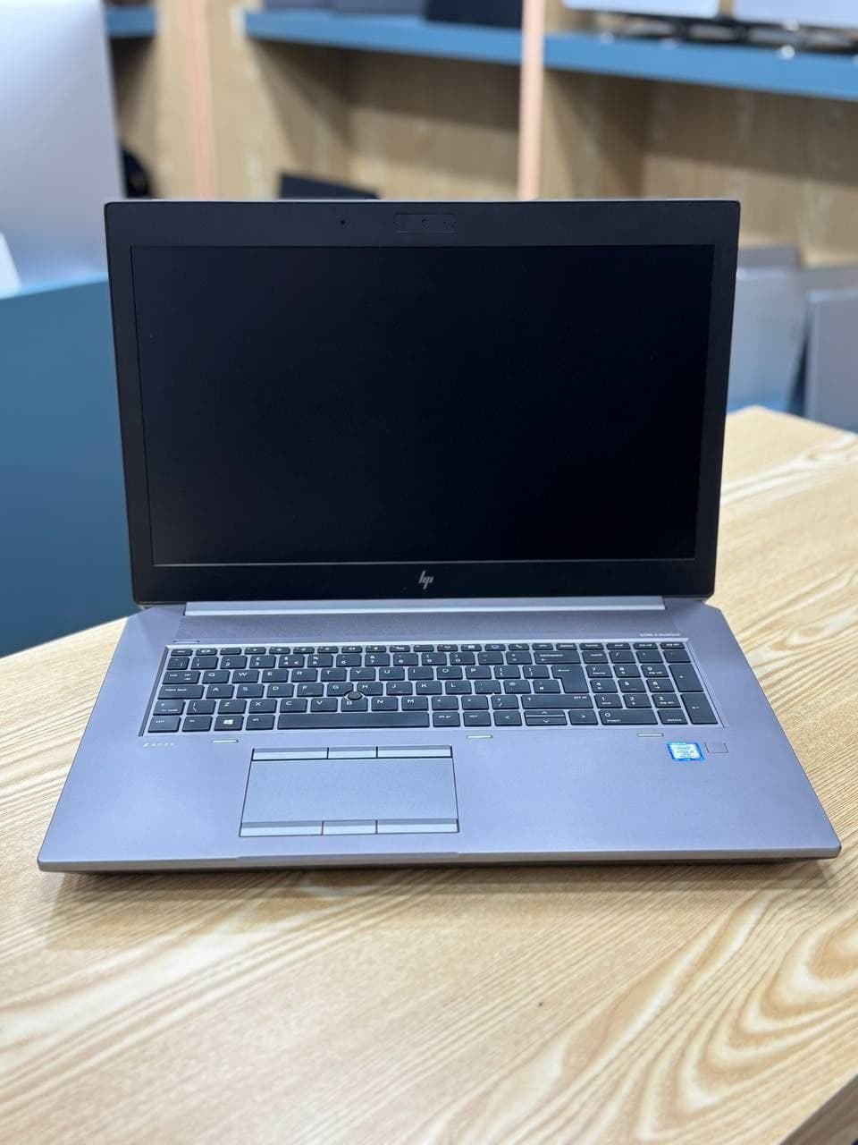 لپ تاپ استوک اچ پی HP ZBOOK 17 G5 i7 VGA 4GB P1000 نسل 8 — تصویر ۵