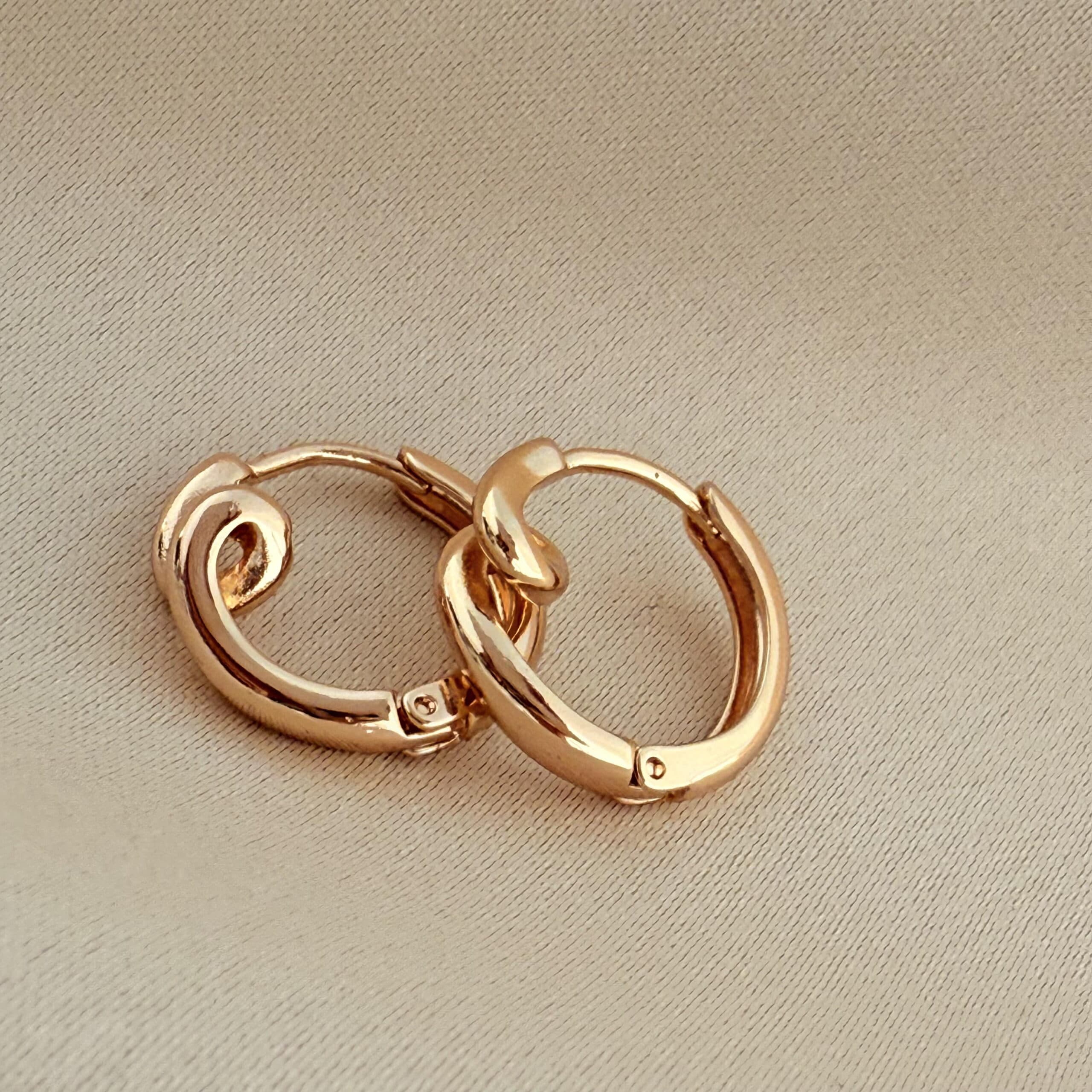 گوشواره فنری ژوپینگ مدل S00147170 — تصویر ۴