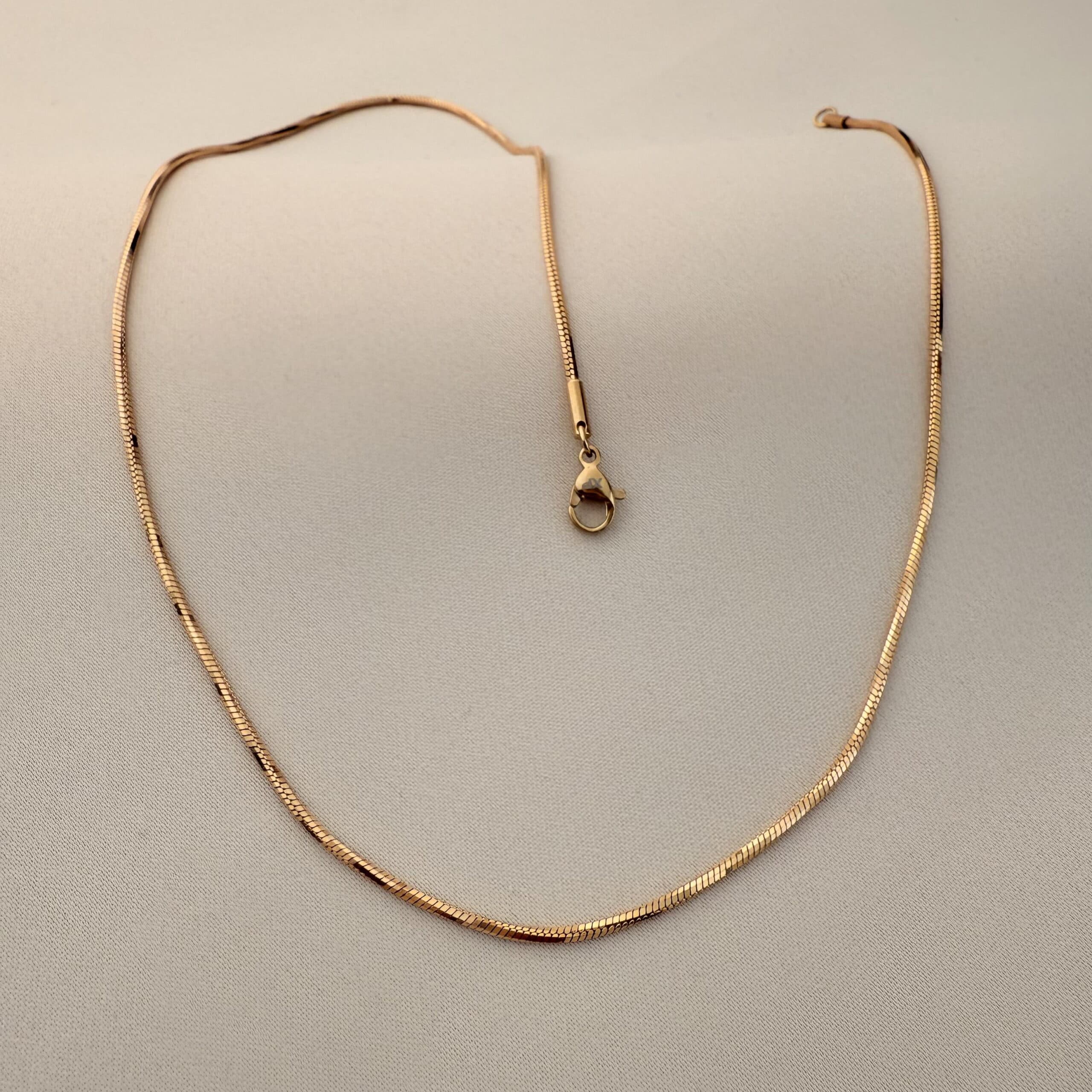 گردنبند ماری گرد ژوپینگ مدل T001145623 — تصویر ۴