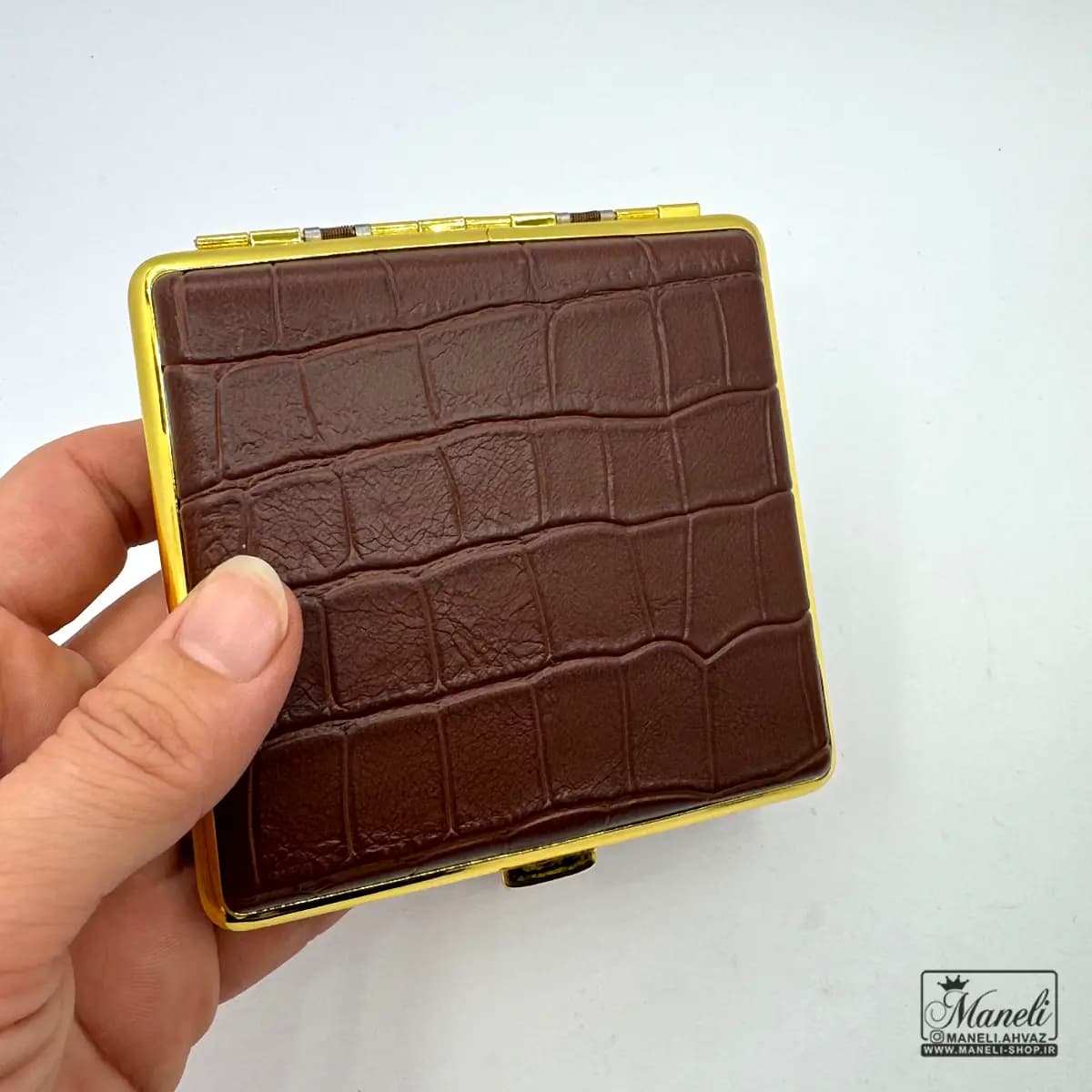جعبه سیگار چرم قهوه ای طرح کروکودیلی — تصویر ۳