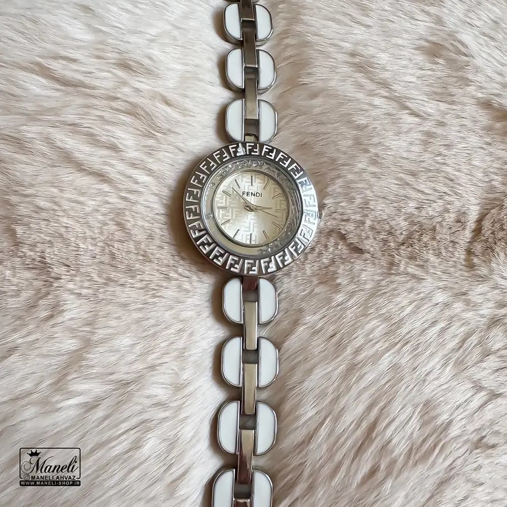 ساعت زنانه صفحه گرد fendi سیلور و سفید — تصویر ۳