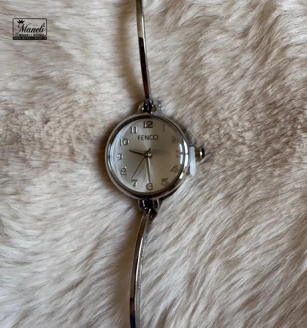 ساعت زنانه ظریف صفحه گرد FENDI — تصویر ۵