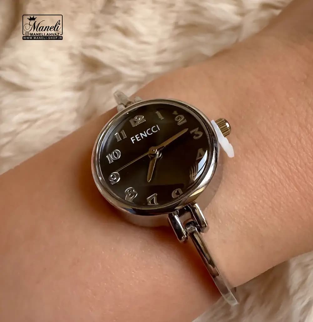 ساعت زنانه ظریف صفحه گرد FENDI — تصویر ۲