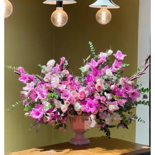دسته گل مناسب هدیه برای دختر ۸ ساله 10607