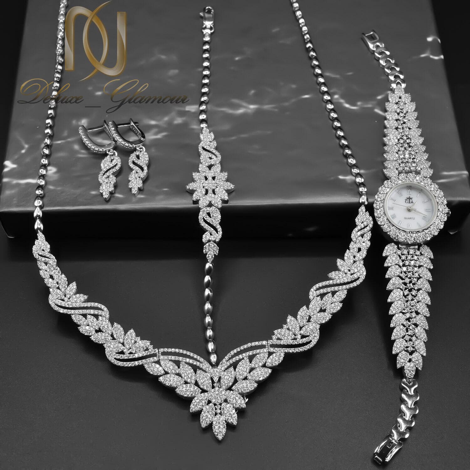 ست ساعت و سرویس نقره زنانه گارانتی دار نگین سفید طرح طلا سفید ce-n163 — تصویر ۲