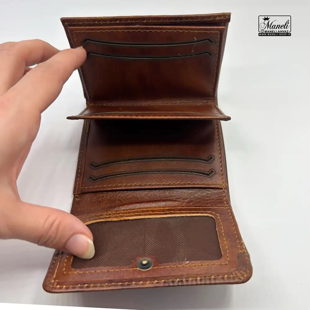 کیف پول دلاری ساده قهوه ای FENDI — تصویر ۵