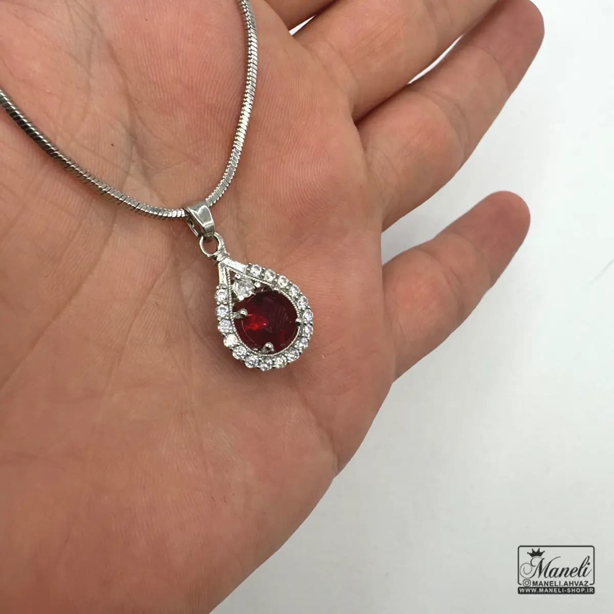 گردنبند نقره ای نگین قرمز یاقوتی ژوپینگ — تصویر ۳