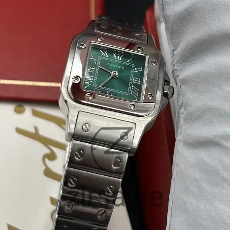 ساعت مچی زنانه کارتیر د سانتوز سیلور صفحه سبز Cartier de Santos Metal Silver Green screen — تصویر ۵