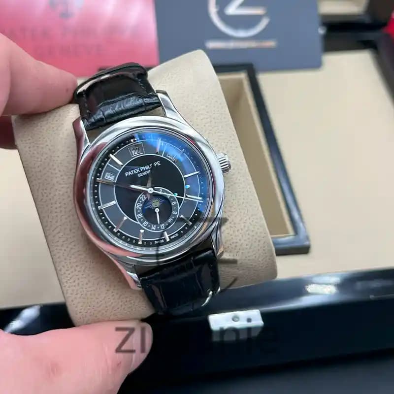 ساعت مچی مردانه پتک فیلیپ آکوانات سیلور صفحه مشکی Patek Philippe Aquanaut Silver Black Screen — تصویر ۳