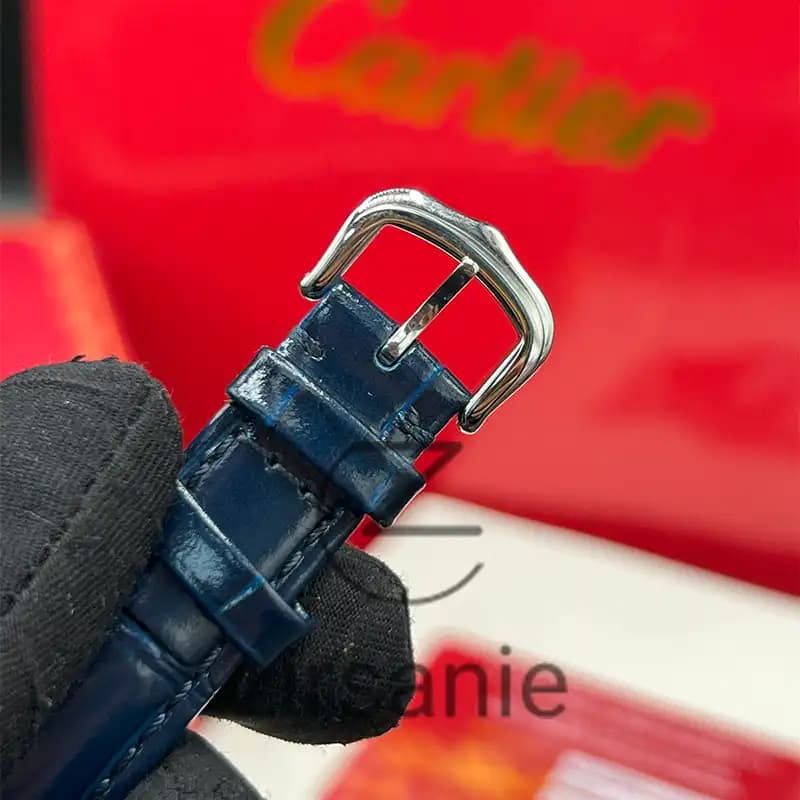 ساعت مچی زنانه کارتیر د سانتوز Cartier de Santos Leather Strap Blue — تصویر ۴