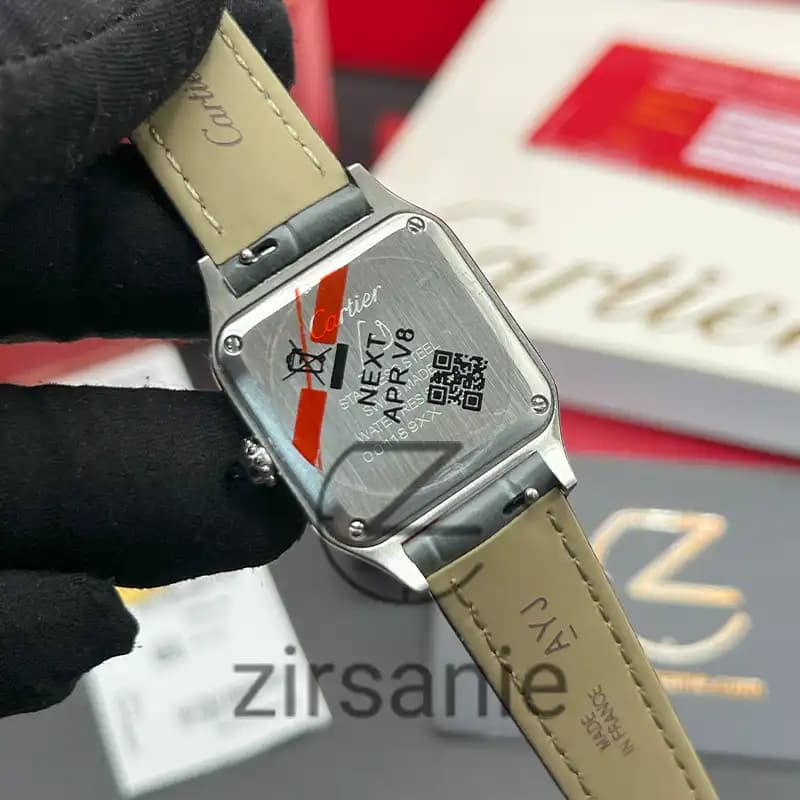 ساعت مچی زنانه کارتیر د سانتوز Cartier de Santos Leather Strap Gray — تصویر ۴