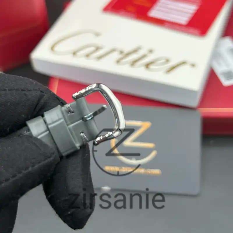 ساعت مچی زنانه کارتیر د سانتوز Cartier de Santos Leather Strap Gray — تصویر ۶