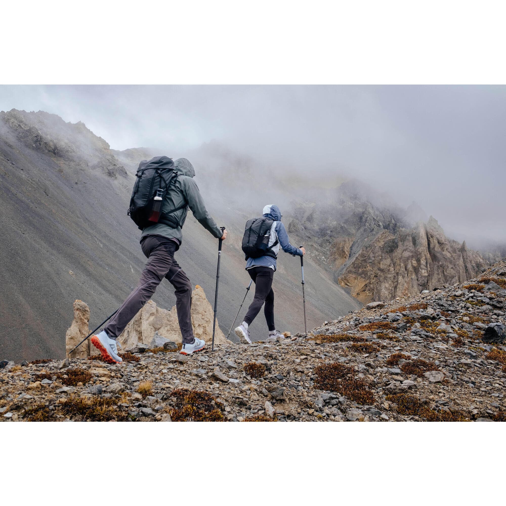 کوله پشتی کچوا کوهنوردی 35 لیتری Quechua Outdoor Backpack – 35 L – MH100 — تصویر ۳