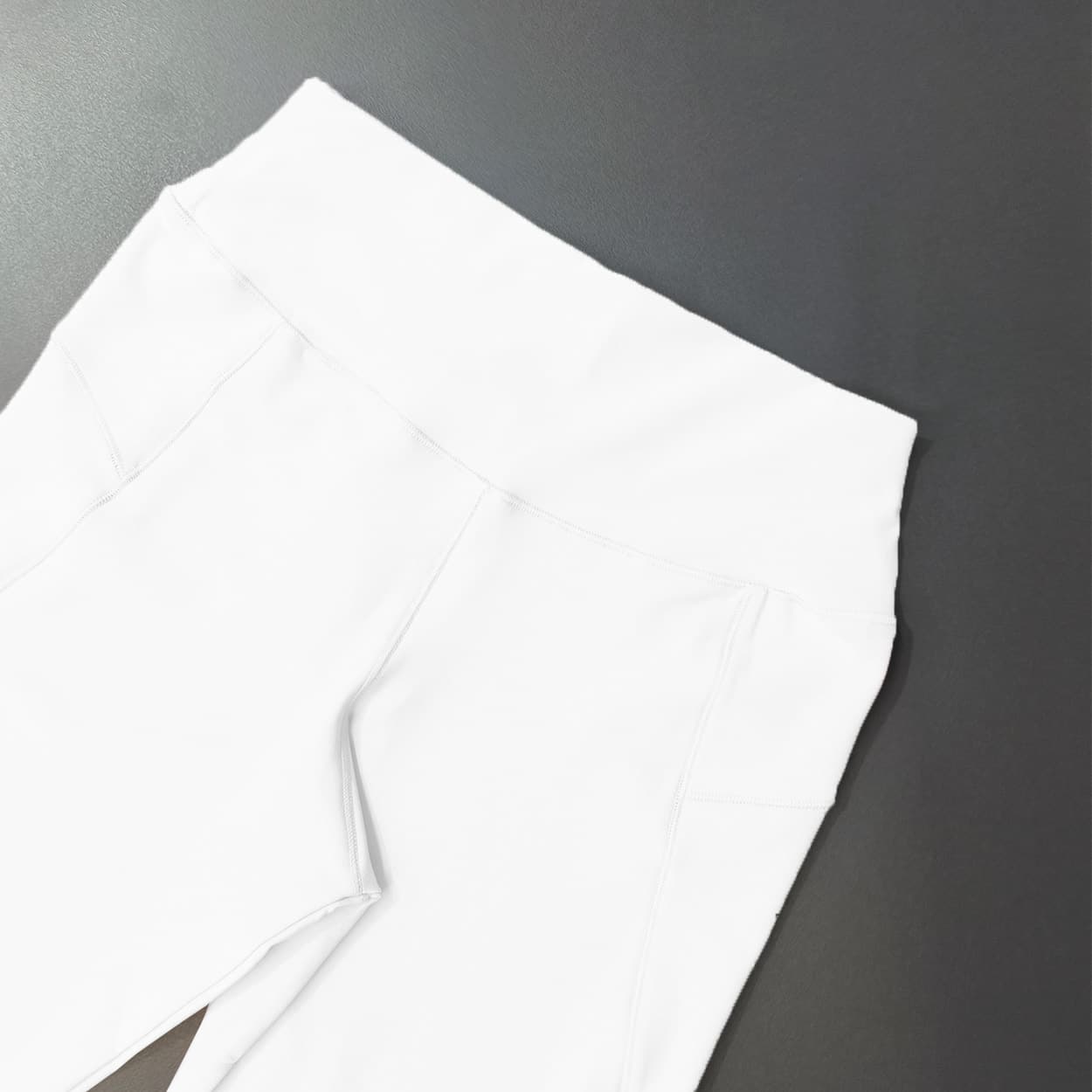 لگ ورزشی زنانه مدل لولولمون Lululemon برش دار ساده کد 402475 — تصویر ۲