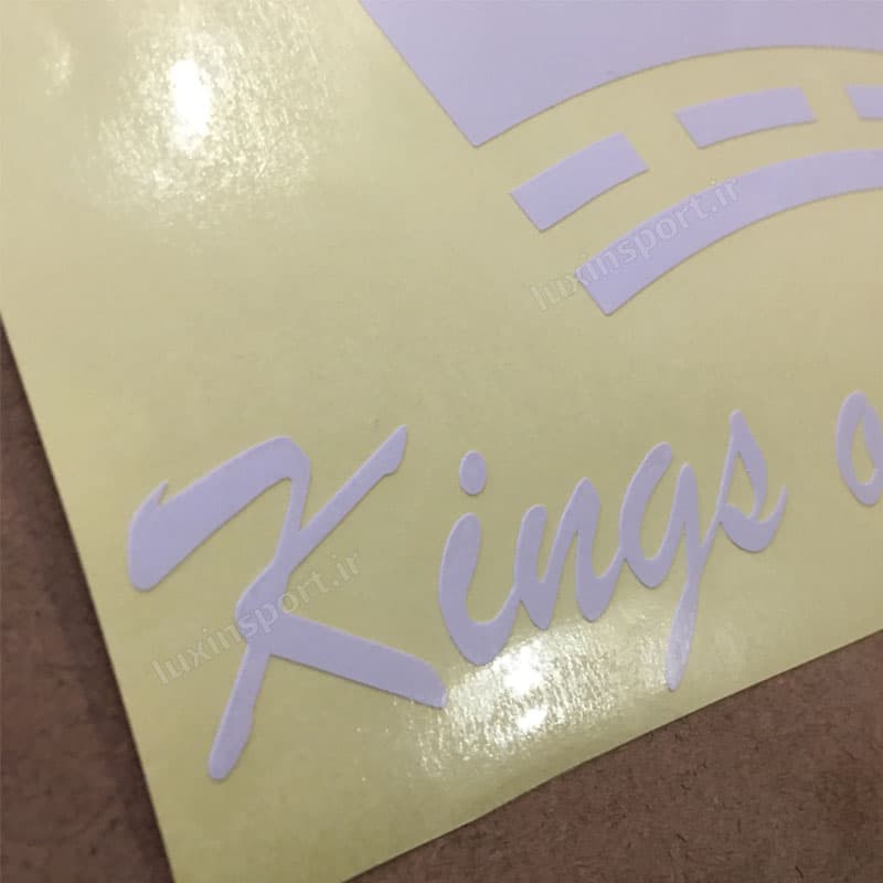 برچسب شیشه خودرو طرح تاج نوشته kings of the road – سفید – 25*19سانت — تصویر ۵