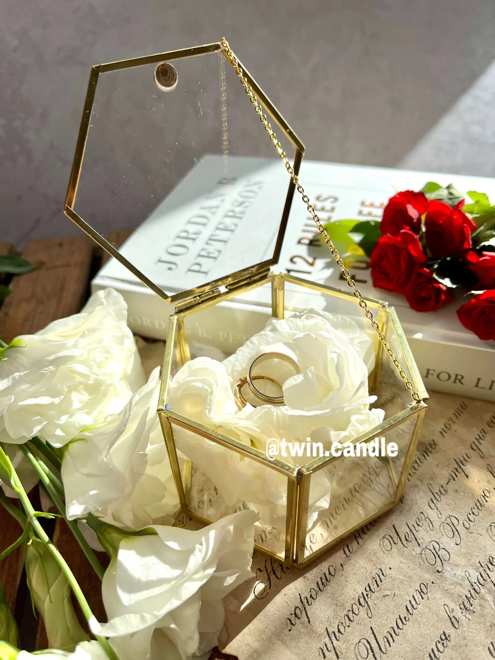 جای جواهر و حلقه
