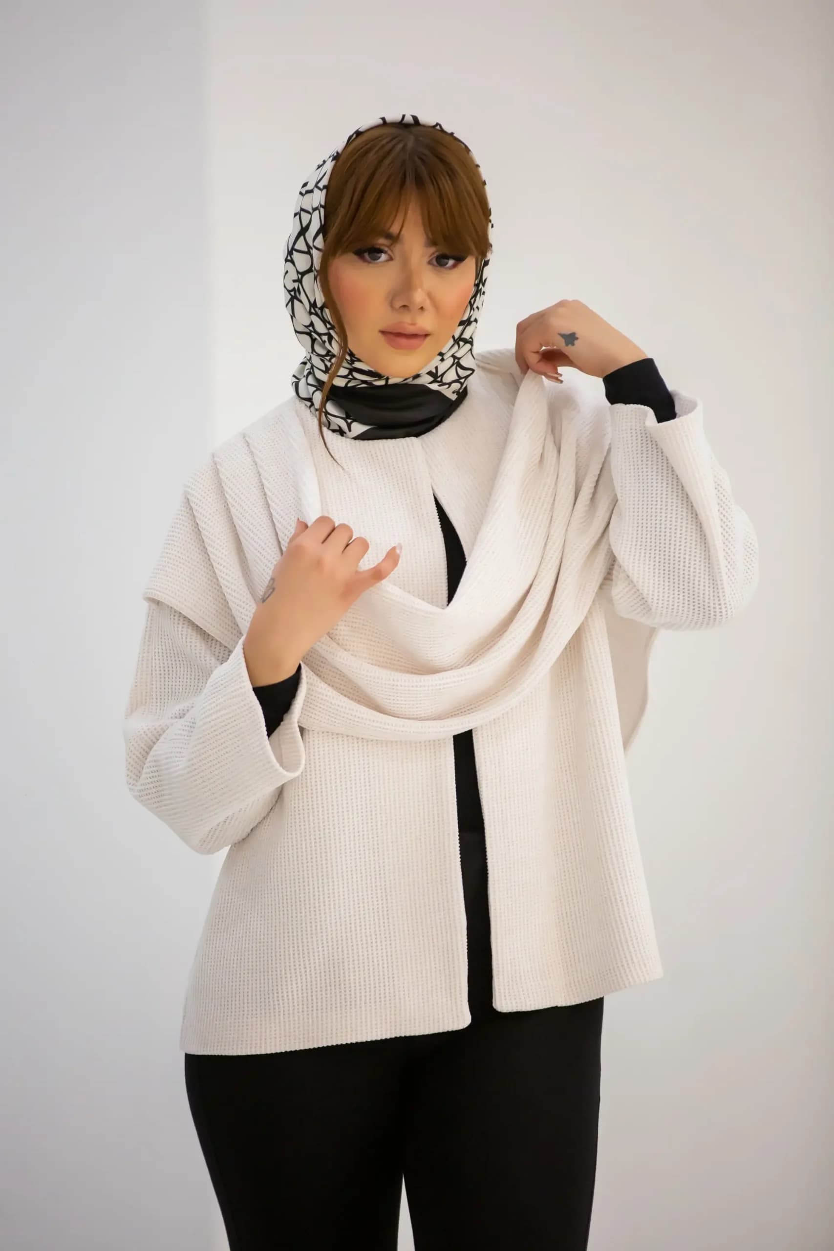 پالتو کت بیسکوییتی شالدار — تصویر ۵
