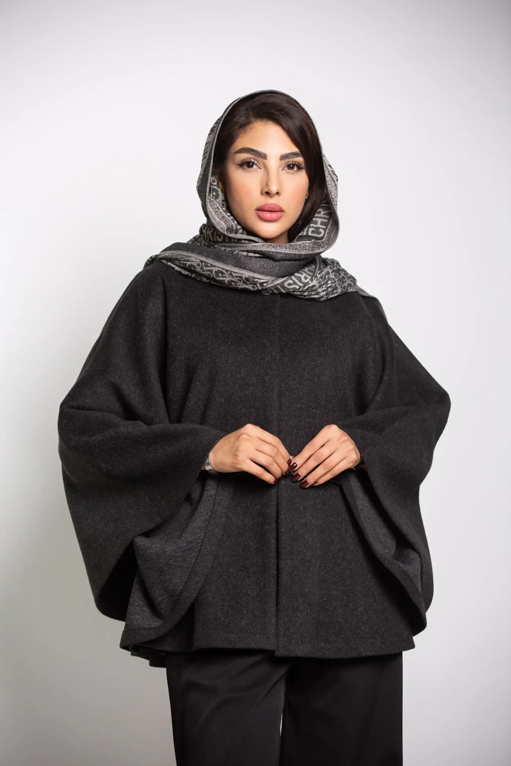 پالتو پانچ موهر کمربنددار — تصویر ۶
