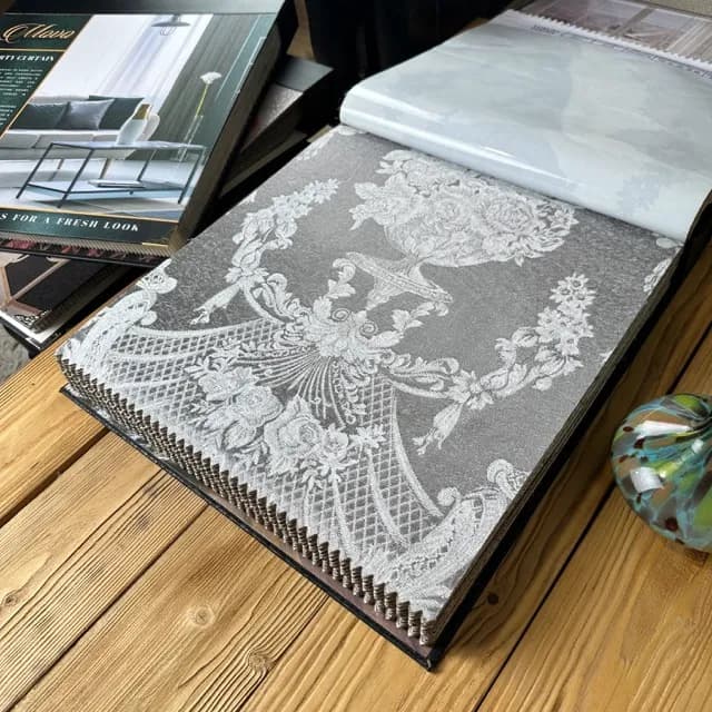 پرده شانل طرح گلدان رنگ طلایی قهوه ای