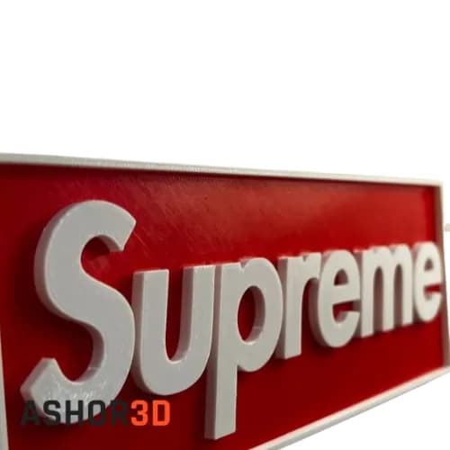 دکور رومیزی لوگو Supreme — تصویر ۳